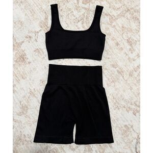 Ribbed Seamless 2 Piece Workout Set Black Square Neck Crop Top Biker Shorts S